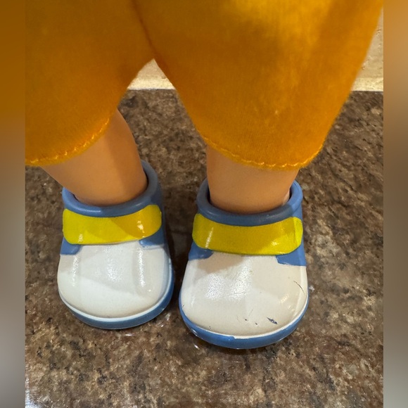 CoComelon Official Deluxe Interactive JJ Doll with Sounds - Picture 4 of 9